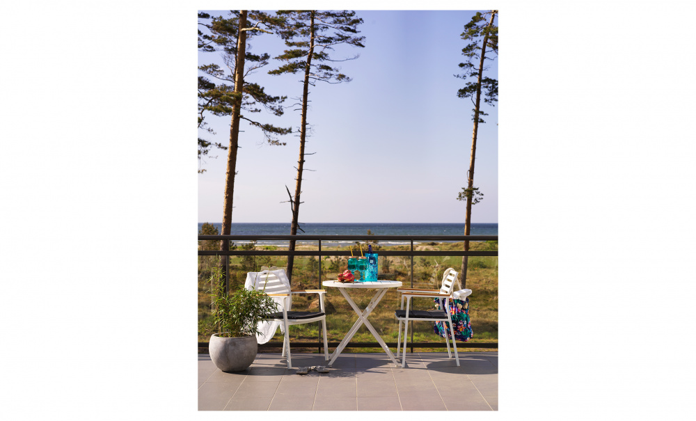 WILKIE Cafbord Fllbar Vit i gruppen Utembler / Sittmbler hos SoffaDirekt.se (6933-05)