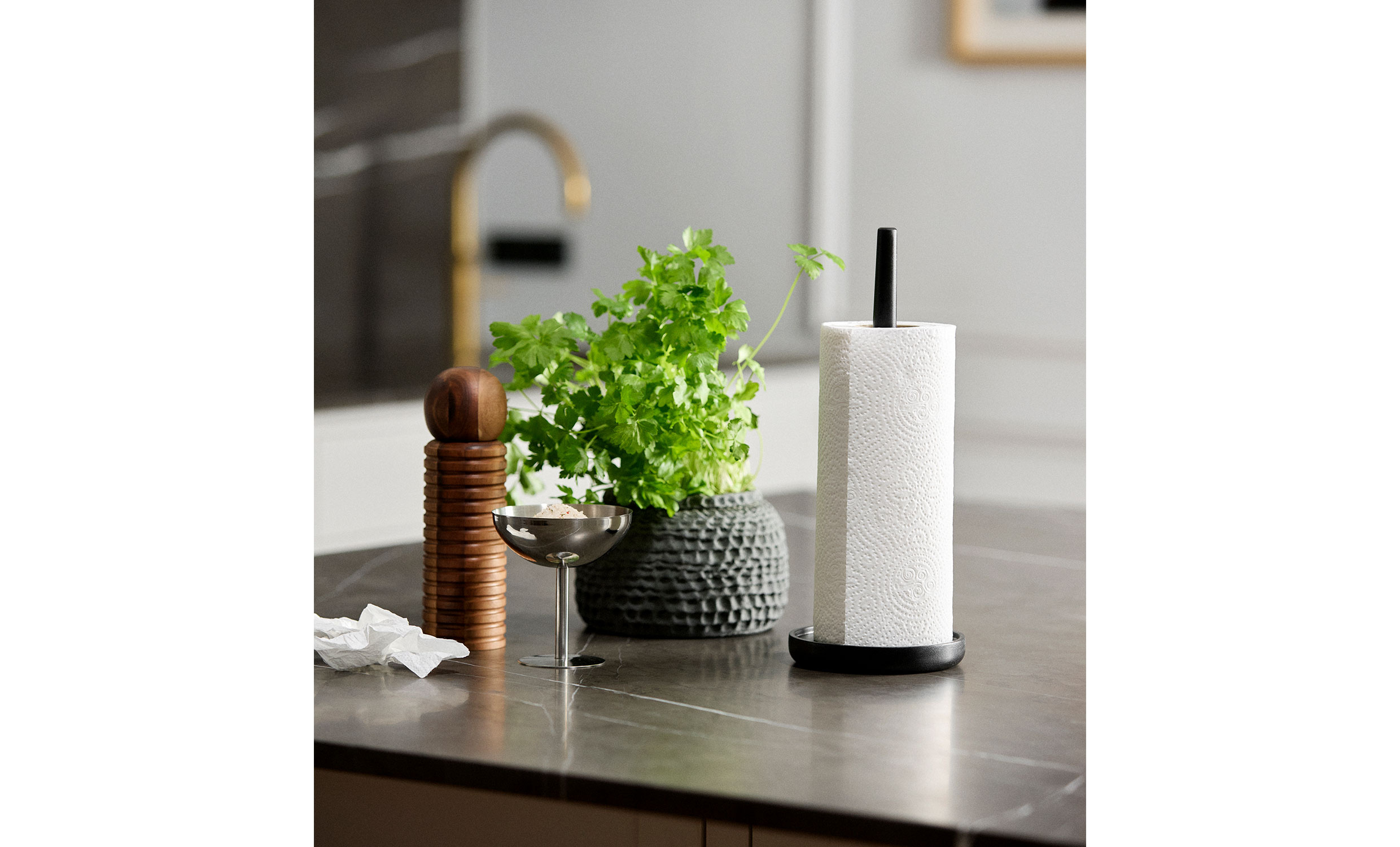 PIPER Pappersh�llare Svart