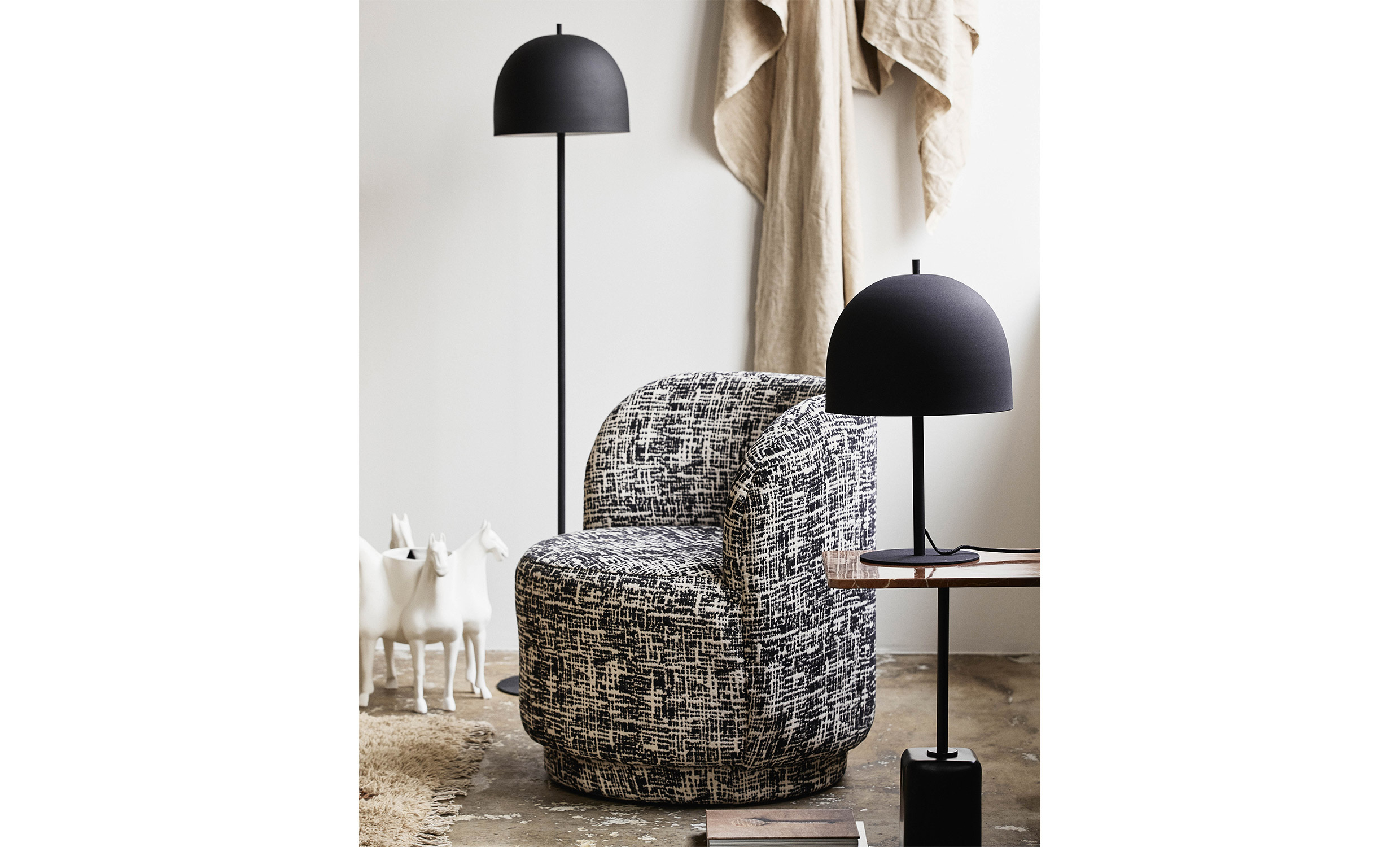 BOMU Loungestol Svart/Vit