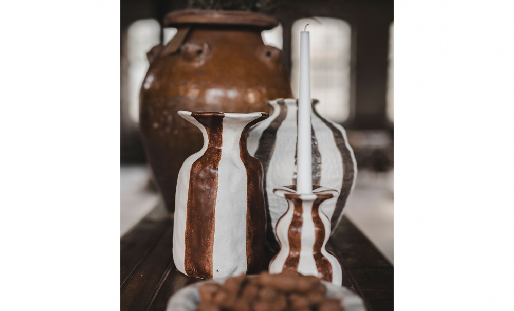 Bild nr 2 (RAIA Vas M Terracotta)