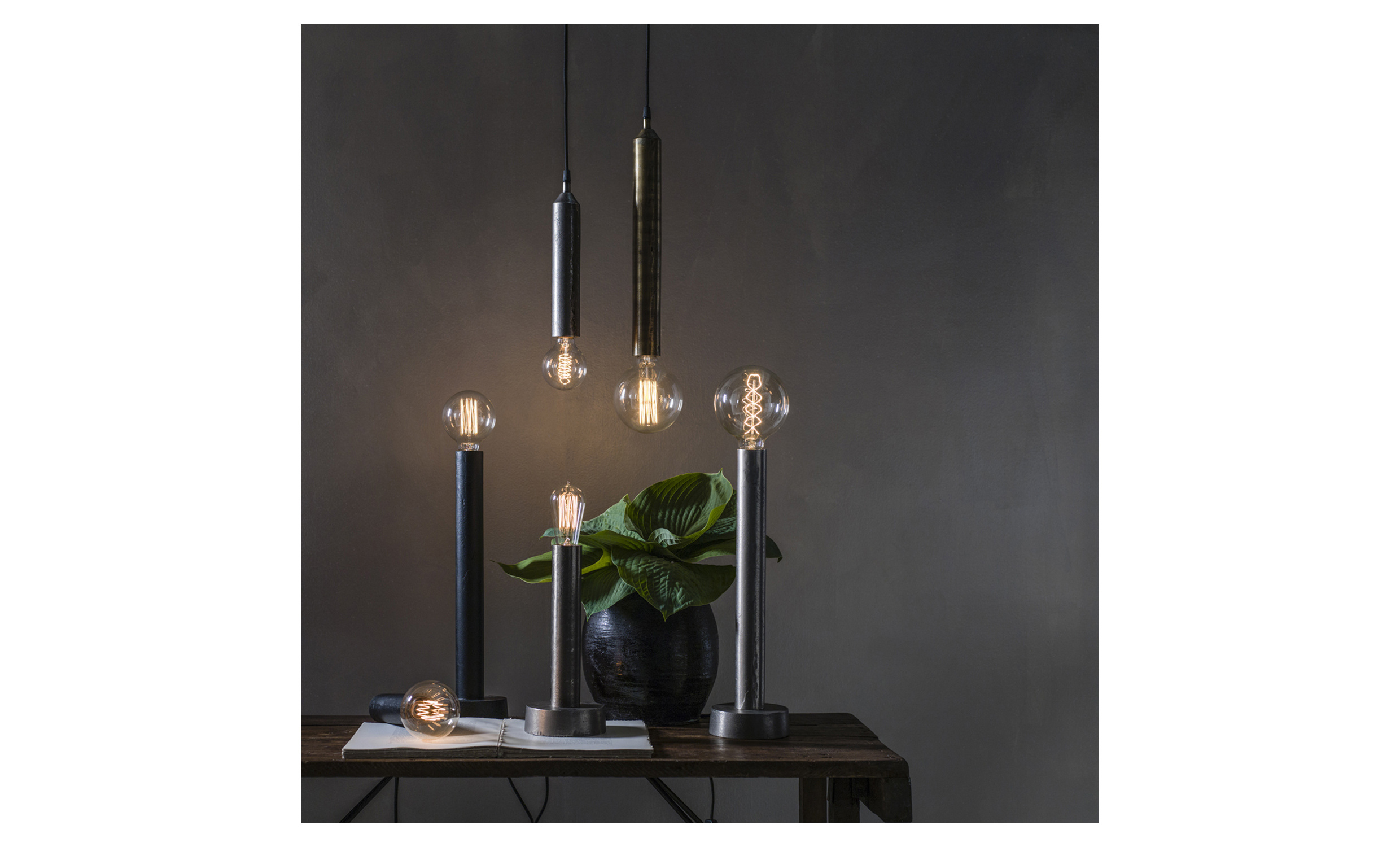 NOTICE Bordslampa Rsvart 30cm