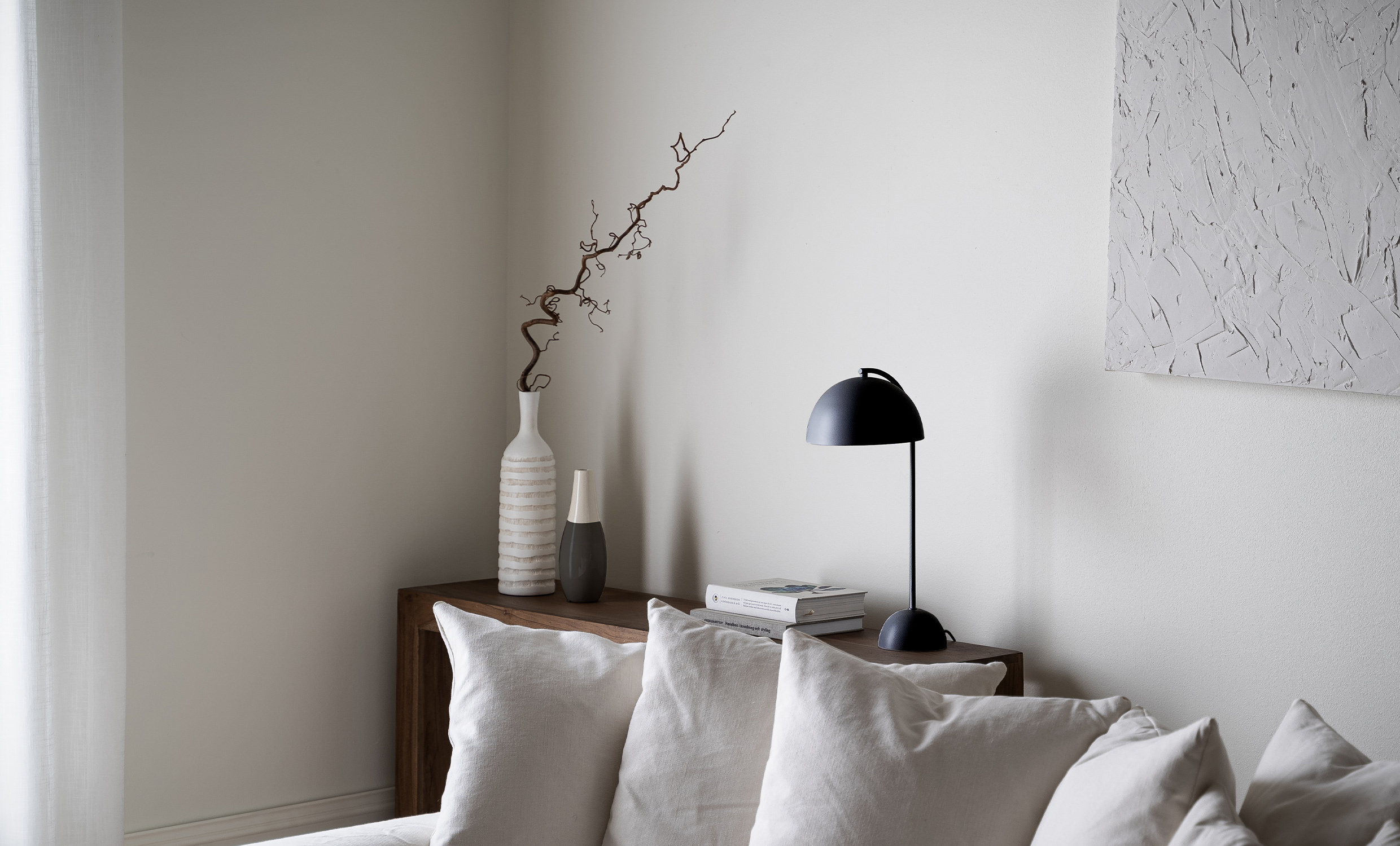 FORM Bordslampa Svart