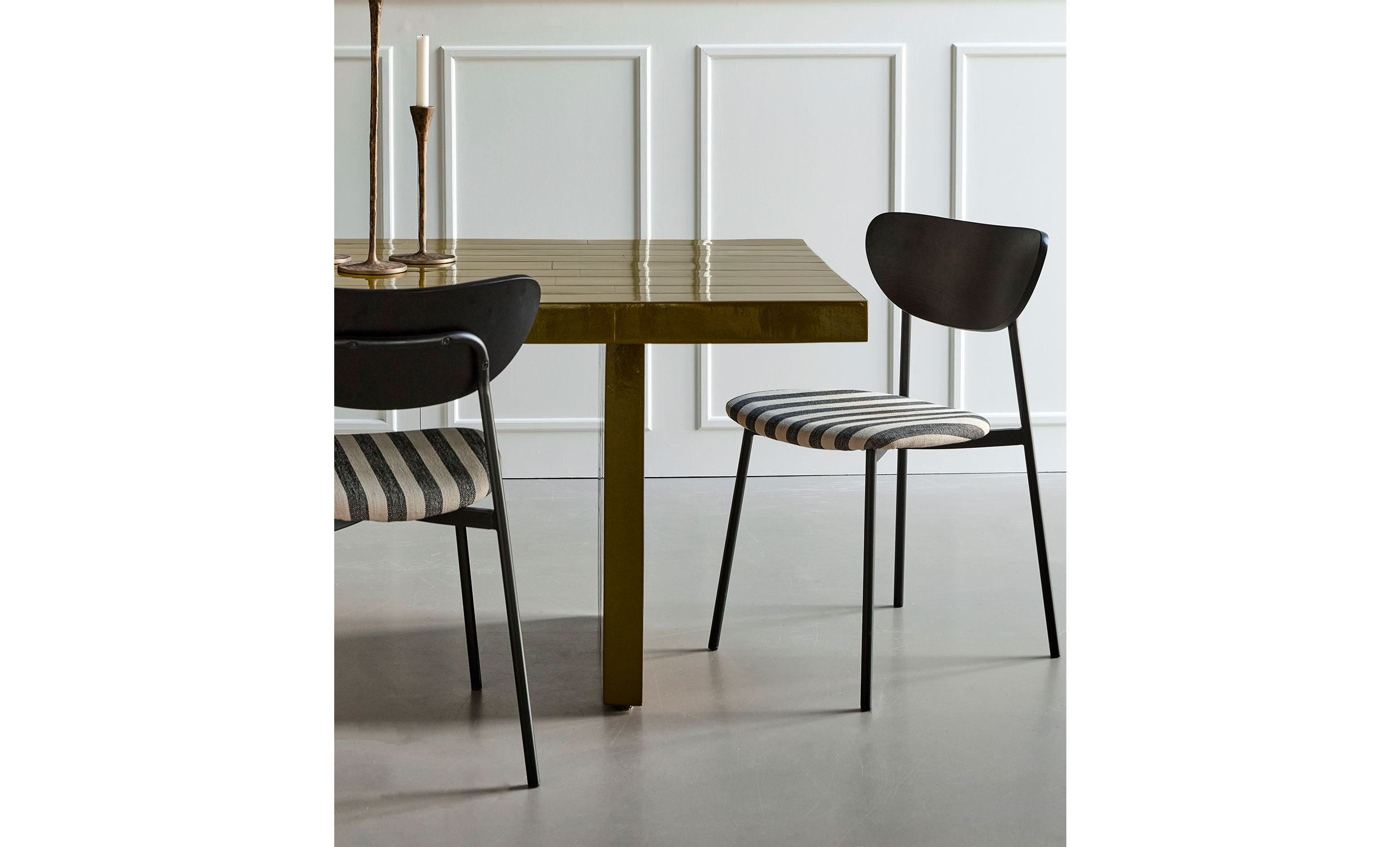 BRICK Matbord Gr�n