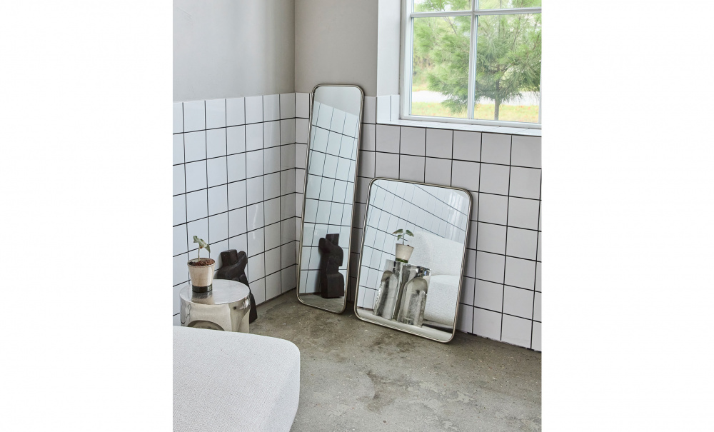 Bild nr 2 (MIRROR V�ggspegel Borstad silverf�rg)