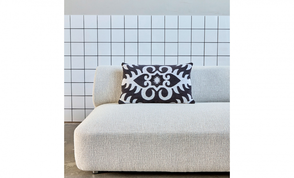 Bild nr 2 (AMICI Kuddfodral 40x60 Svart/Offwhite)