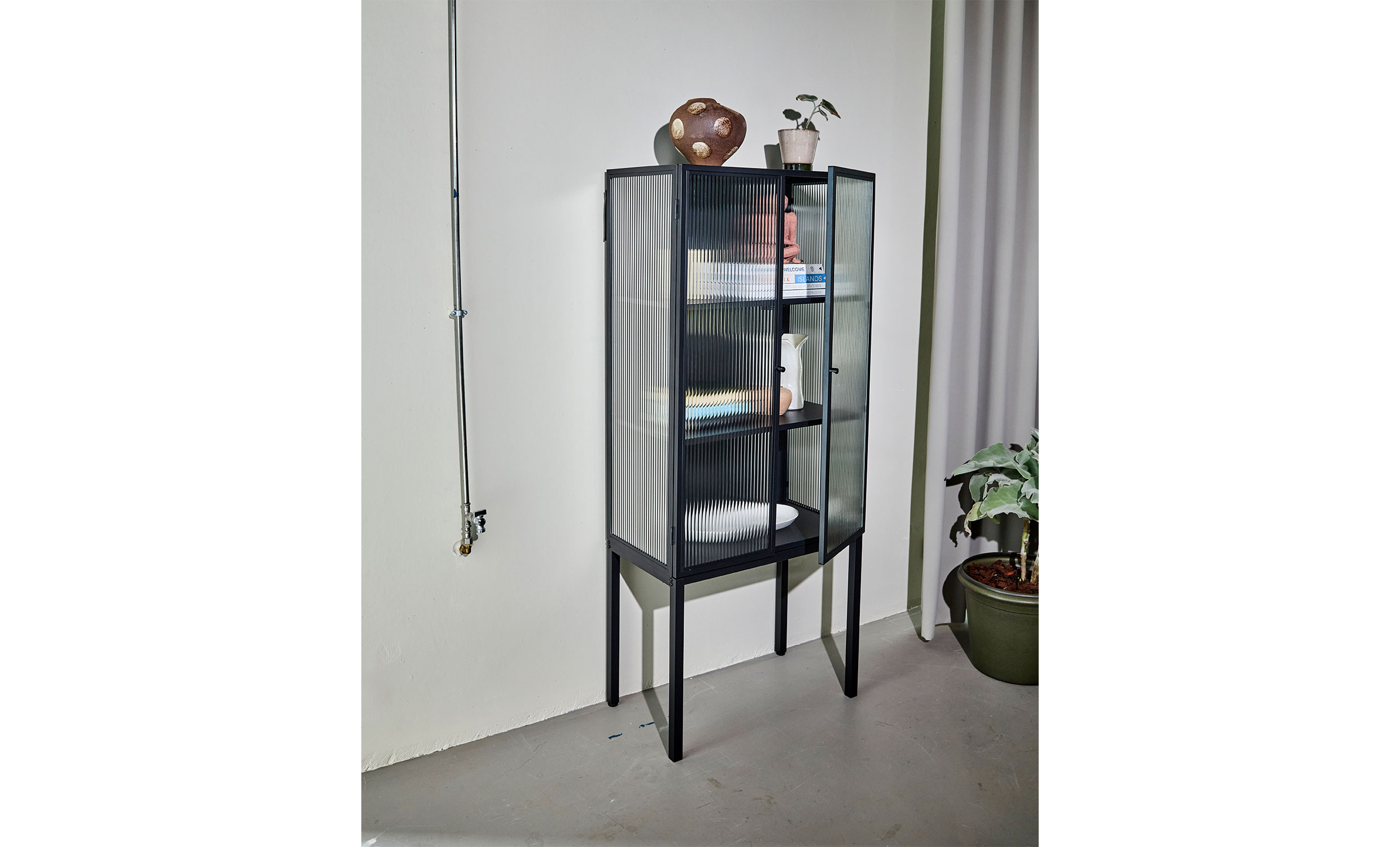 CABIN Sk�p H168 Svart