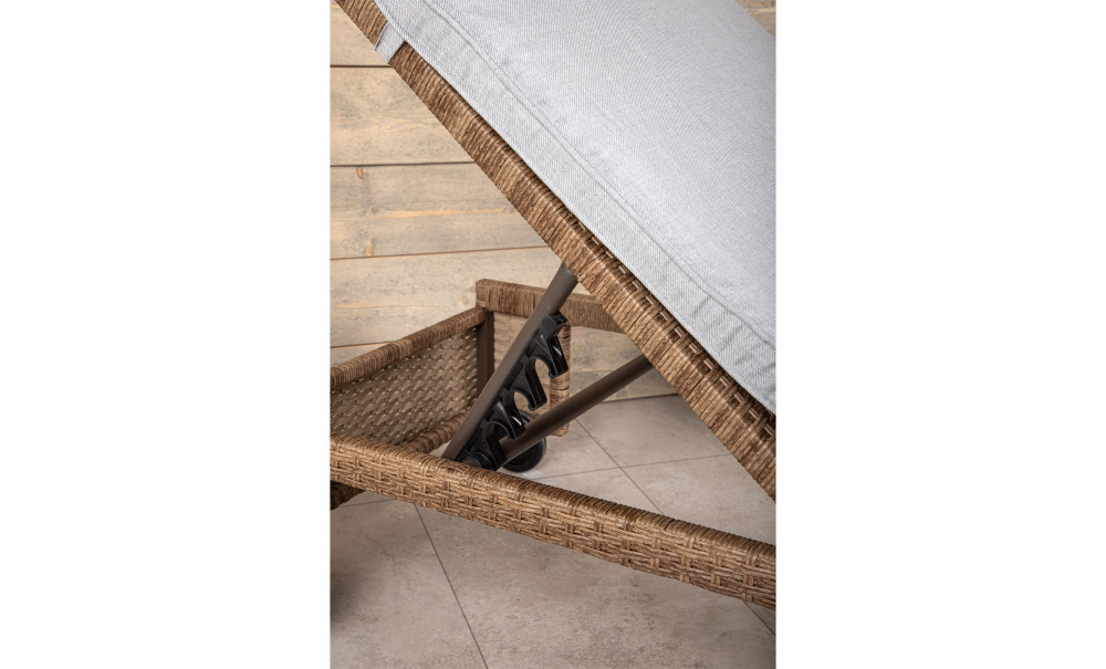 ISLA Solstol Natur/Sand i gruppen Utembler / Sittmbler / Solstolar hos SoffaDirekt.se (9262-007)