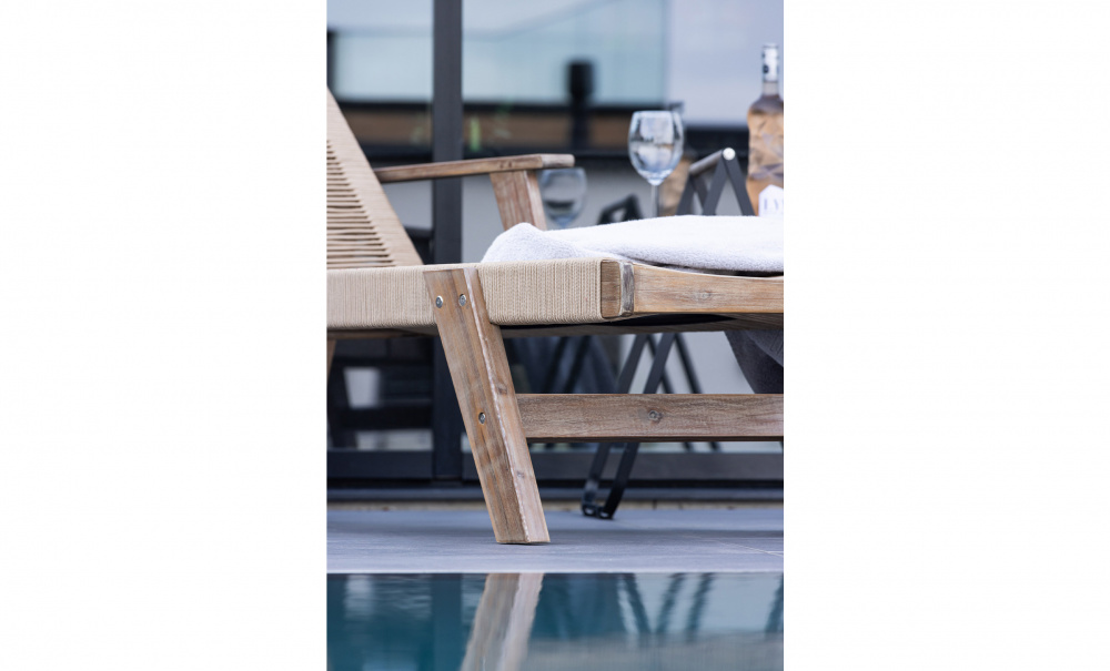 CASPIAN Solsng Brun i gruppen Utembler / Sittmbler / Solstolar hos SoffaDirekt.se (9606-667)