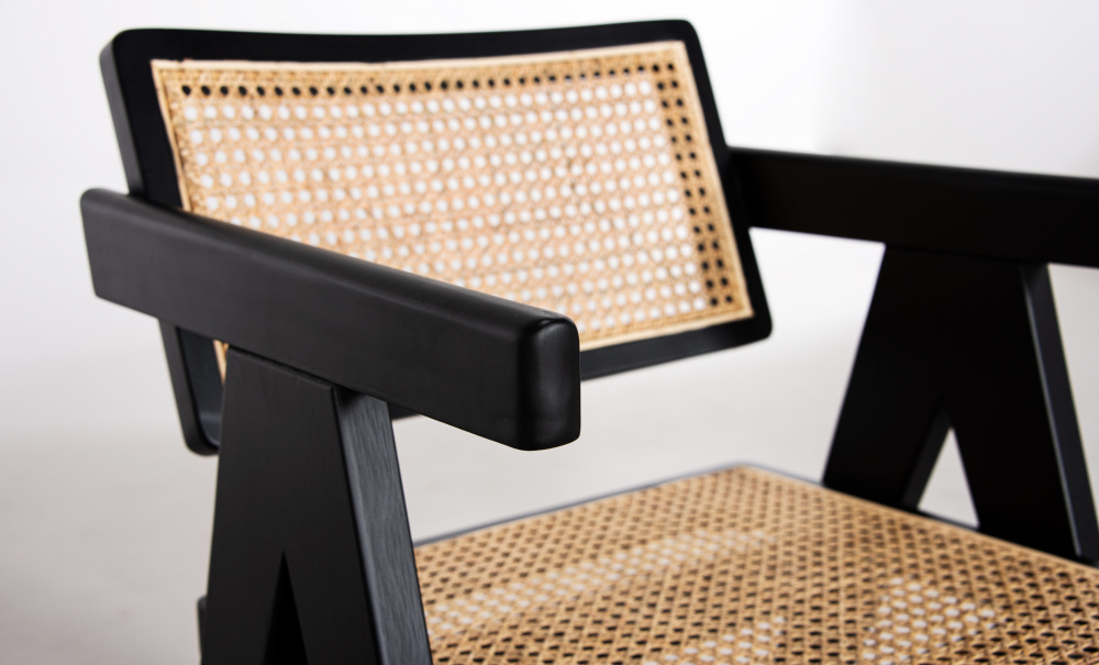BEAU Karmstol Svart i gruppen Matplats / Sittmbler / Stolar hos SoffaDirekt.se (CSC1925-BLACK)