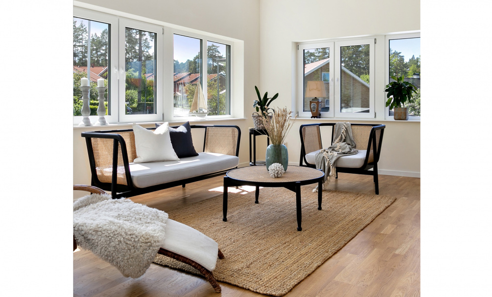 NANTES Soffa Svart i gruppen Vardagsrum / Soffor / 2-4 Sitssoffor hos SoffaDirekt.se (CSC1939D-BL-NAT)