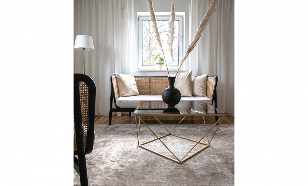NANTES Soffa Svart i gruppen Vardagsrum / Soffor / 2-4 Sitssoffor hos SoffaDirekt.se (CSC1939D-BL-NAT)
