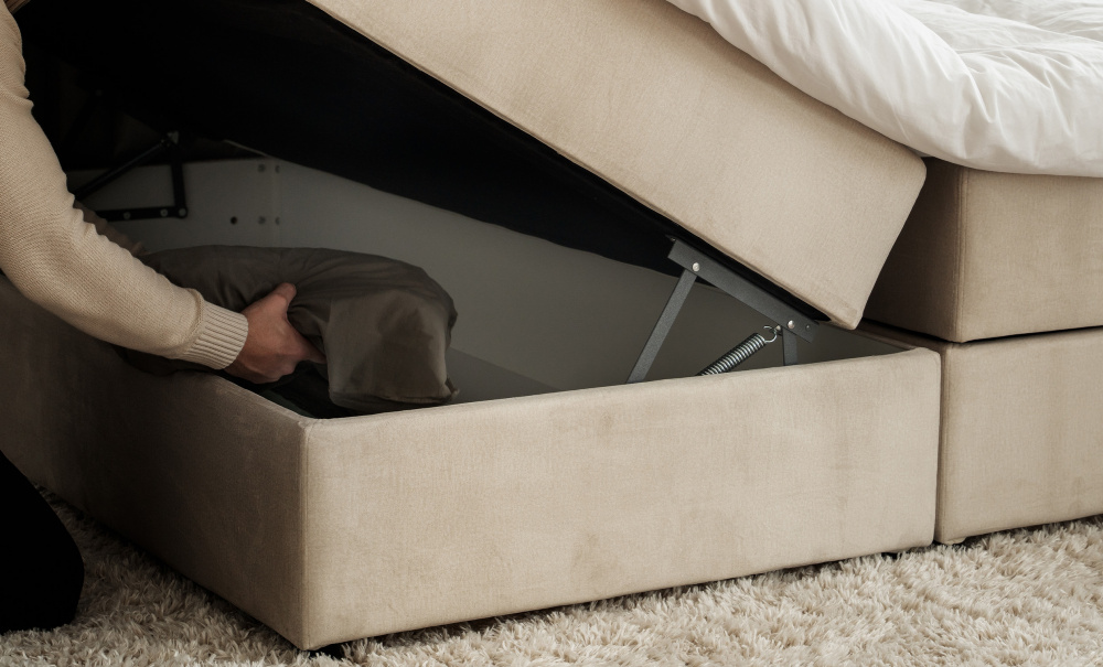 DANVIK/PRIMO 180 Sngpaket Sammet Beige i gruppen Sovrum / Sngar / Sngar 180 hos SoffaDirekt.se (DAN-PRISG180-MO02)