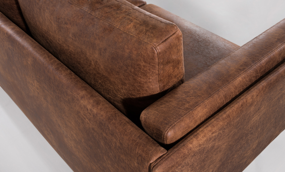 EKSUND 2,5-sits Cognac i gruppen Vardagsrum / Soffor / 2-sits soffor hos SoffaDirekt.se (EK2SES05)