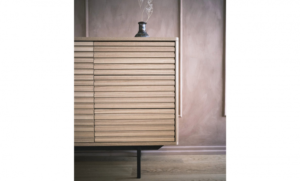 SENSE Sideboard Natur i gruppen Vardagsrum / Frvaringsmbler / Sideboards hos SoffaDirekt.se (J9690-NA)