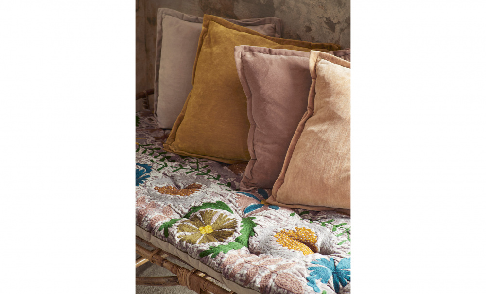 KUDDFODRAL 45x45 Senapsgul i gruppen Mattor & Textil / Prydnadskuddar / Kuddfodral hos SoffaDirekt.se (JOCU934)