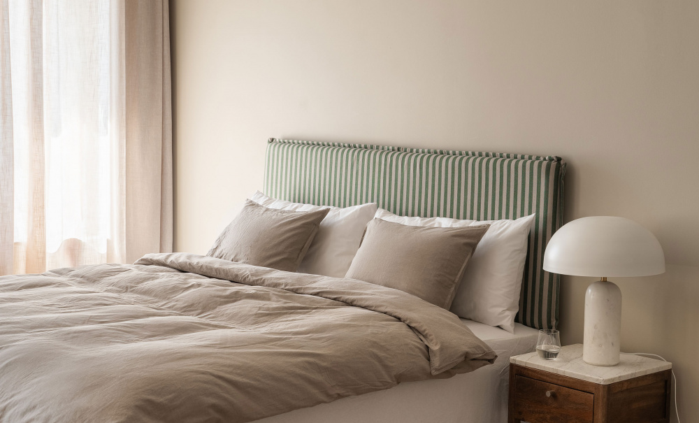 MATHEO Snggavel Vgghngd 180 Randig Beige i gruppen Sovrum / Snggavlar / Snggavlar 180 hos SoffaDirekt.se (MASG180-BEST)