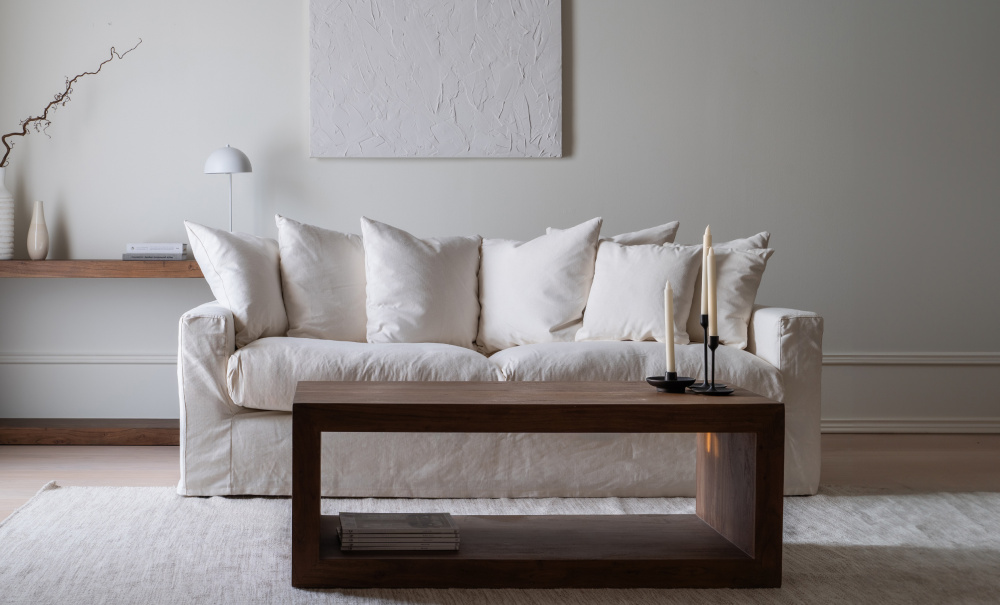 MONACO PREMIUM 2-sitssoffa Vit i gruppen Vardagsrum / Soffor / 2-sits soffor hos SoffaDirekt.se (MO2SVI)