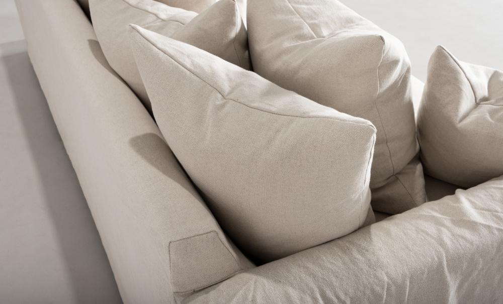 MONACO PREMIUM 3-sitssoffa Beige i gruppen Vardagsrum / Soffor / 3-sits soffor hos SoffaDirekt.se (MO3SBE)