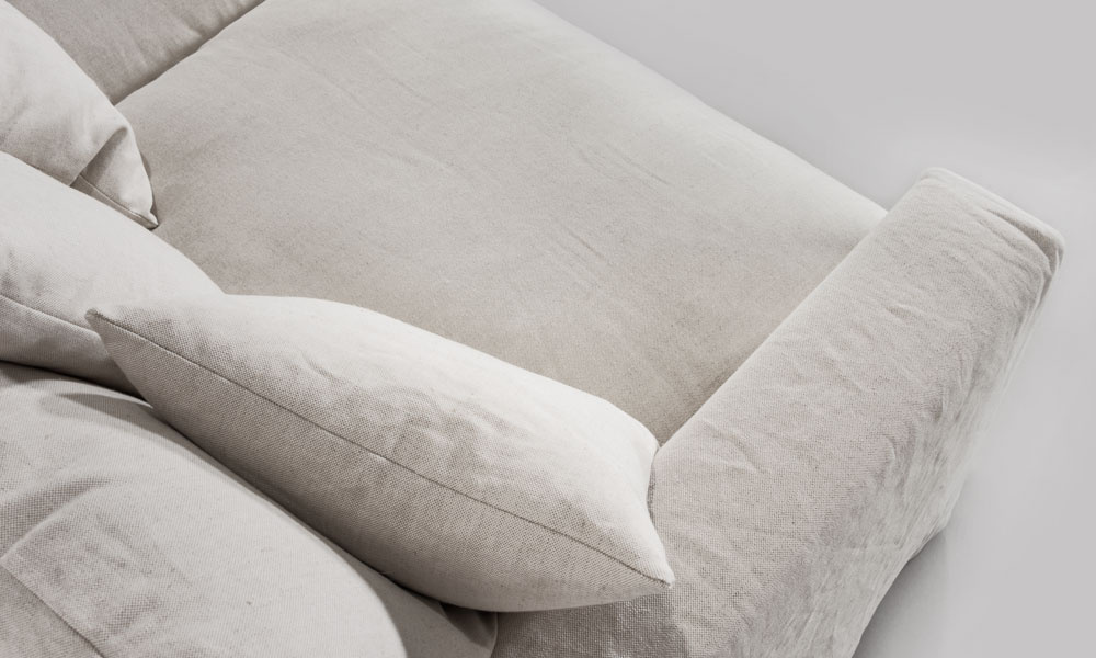 MONACO PREMIUM 3-sitssoffa Beige i gruppen Vardagsrum / Soffor / 3-sits soffor hos SoffaDirekt.se (MO3SBE)