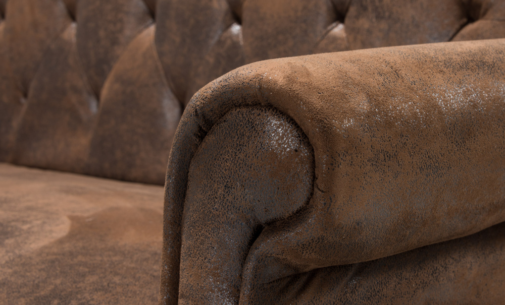 LEEDS Bddsoffa Chesterfield i gruppen Vardagsrum / Soffor / Bddsoffor hos SoffaDirekt.se (PAB-172N8-CD-1)