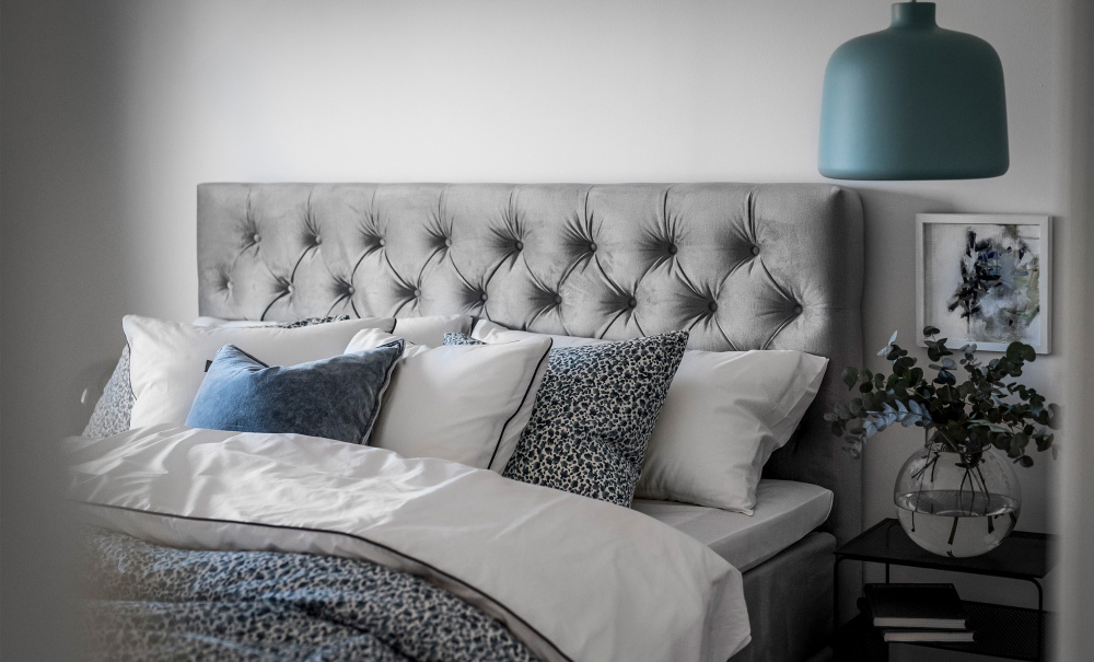 OPERA 180 Snggavel Sammet Beige i gruppen Sovrum / Snggavlar / Snggavlar 180 hos SoffaDirekt.se (PRD04219)