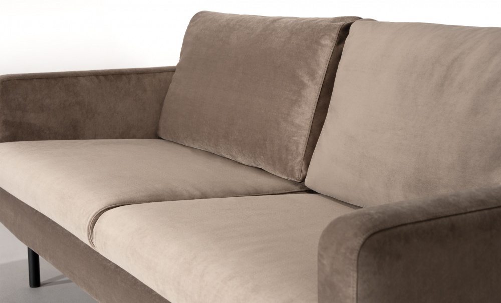 SANDHAMN 3-sitssoffa Velvet Mrkgr i gruppen Vardagsrum / Soffor / 3-sits soffor hos SoffaDirekt.se (SA3SSA18)