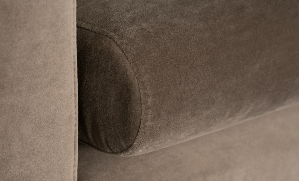 SANDHAMN 3-sitssoffa Velvet Mrkgr i gruppen Vardagsrum / Soffor / 3-sits soffor hos SoffaDirekt.se (SA3SSA18)