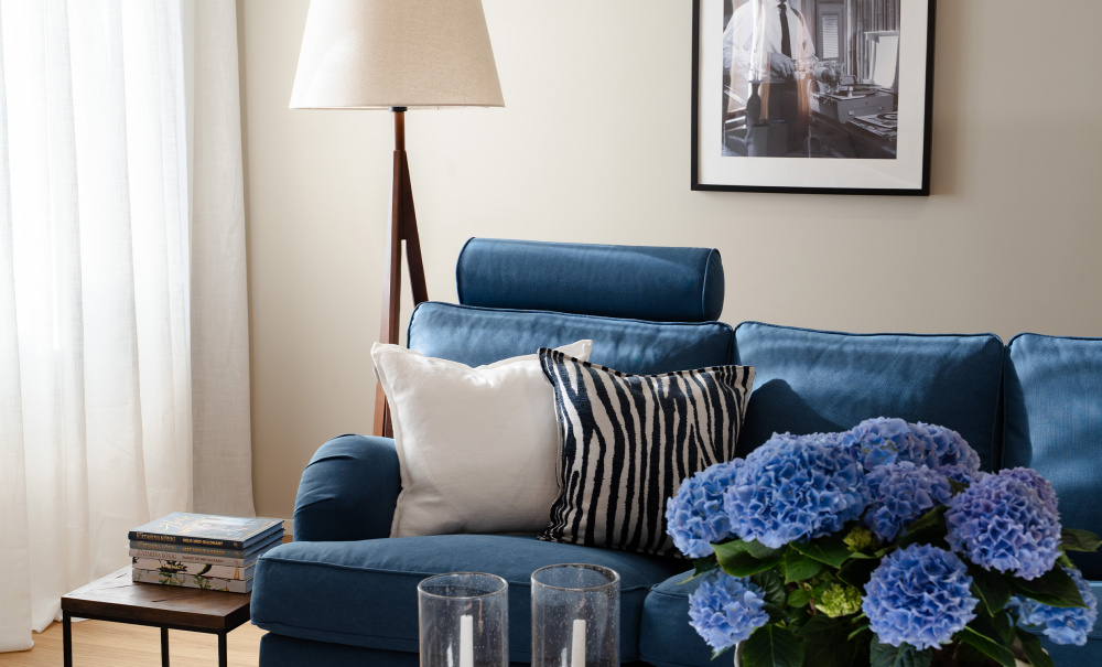 SKAGEN 3-sits Howardsoffa Classic Bl i gruppen Vardagsrum / Soffor / 3-sits soffor hos SoffaDirekt.se (SKA3SBABL)