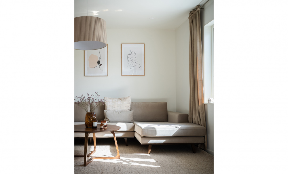 STOCKHOLM Divansoffa Hger Velvet Edition Greige i gruppen Vardagsrum / Soffor / Divansoffor hos SoffaDirekt.se (ST3DSA02)